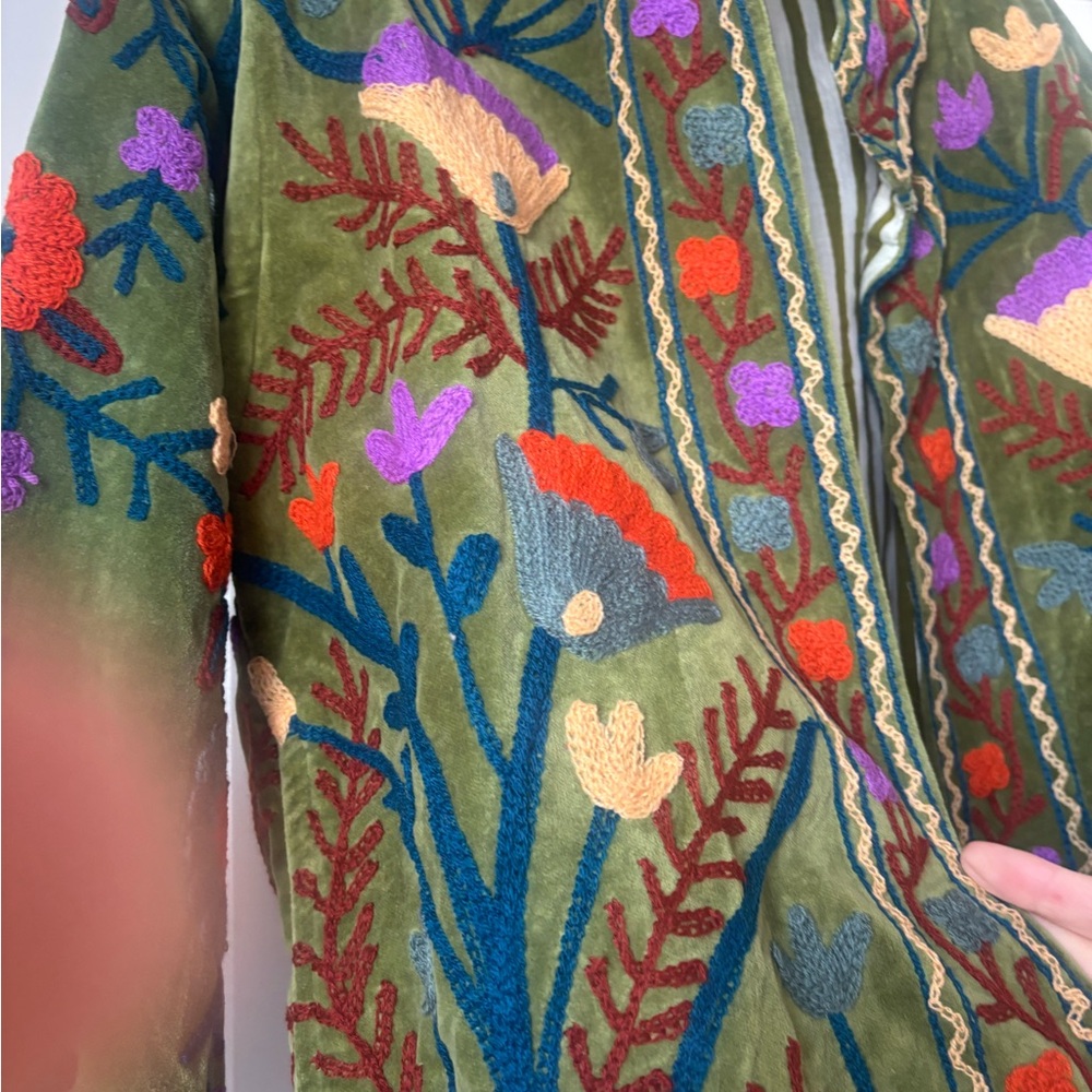 Embroidered Green Jacket - Picture 5 of 6